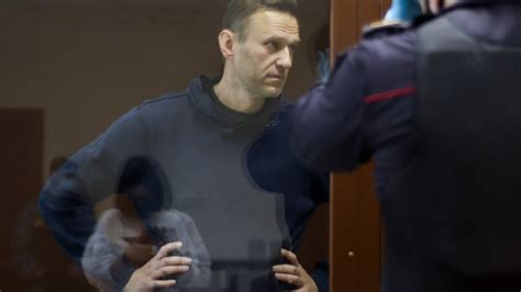 Kremlin Critic Navalnys Health ‘deteriorating In Prison Aides Say The Moscow Times