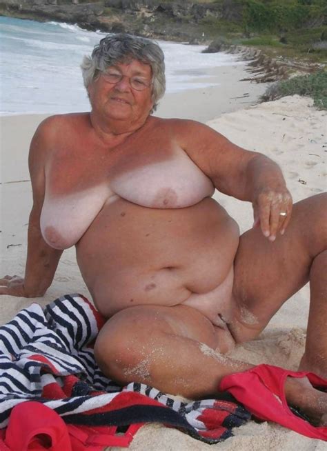 Bbw Matures And Grannies At The Beach Nude Pictures Sexiz Pix