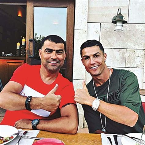 Cristiano Ronaldo Reúne Família Em Férias Em Hotel De Luxo Na Grécia