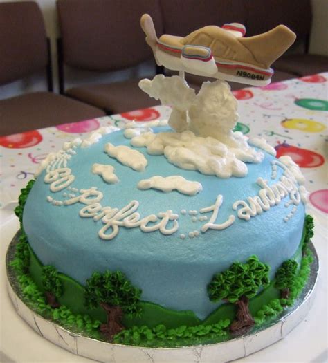 Growing up i've always had a fascination with aviation and i usually get excited when we are commissioned to create a airplane cake. Airplane Cakes - Decoration Ideas | Little Birthday Cakes