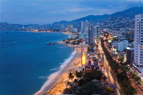 Acapulco Mexicos Oldest And Most Well Known Beach Resort Acapulco