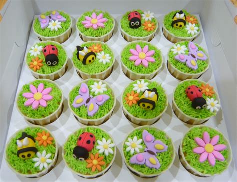Jenn Cupcakes And Muffins Garden Theme Cupcakes