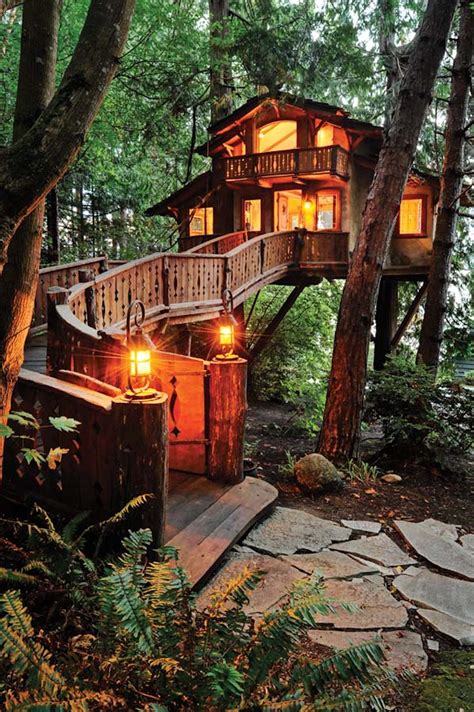 The Coolest Tree Houses in The World: The 13 Most Amazing Homes Living