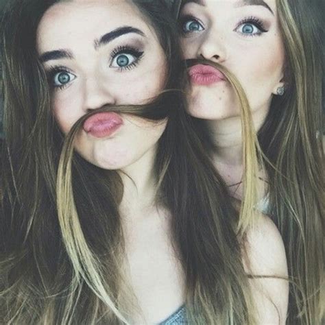 45 cute selfie poses for girls to look super awesome