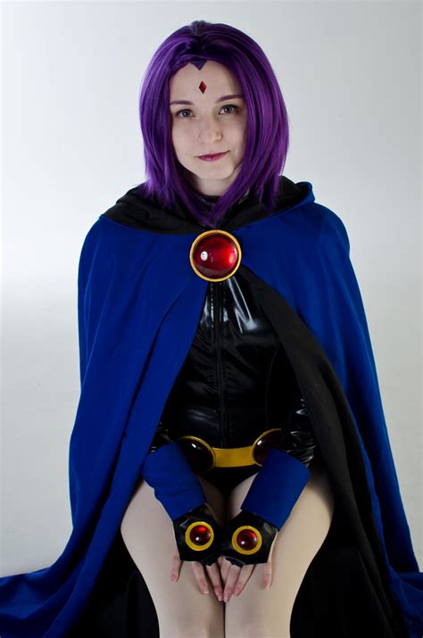 Raven Sitting Pretty By Chelzorthedestroyer On Deviantart