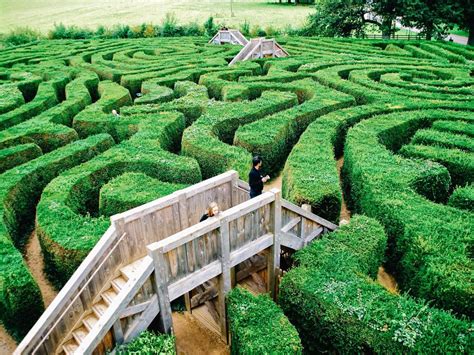 The Worlds 6 Most Magnificent Mazes