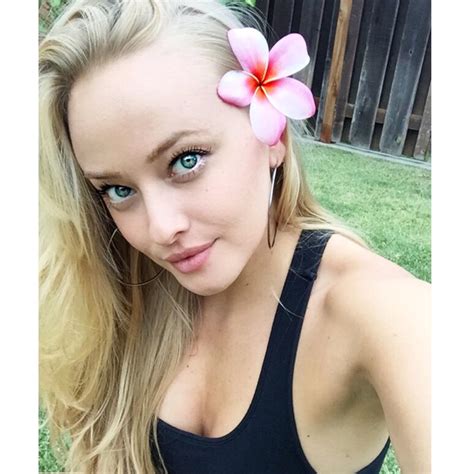 TW Pornstars Ashley Hobbs Twitter Happy Aloha Friday Aloha Hawaii Paradise Selfie