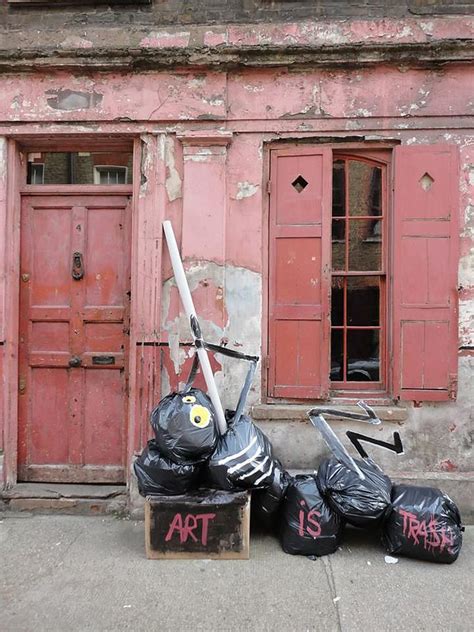 Art Is Trash Francisco De Pájaro El Arte Es Basura Installation