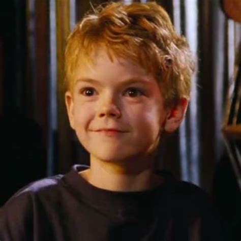 Quest Devenu Le Petit Garçon Adorable De Love Actually Familifr