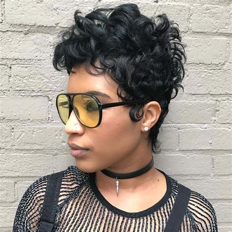 Short hair is like the perfect accessory that helps bring your entire look together. 70+ Short Haircuts for Black Women With Round Faces