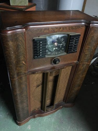 Enjoy your favorite music, news, sports, and thousands of online stations at liveonlineradio.net. 1940 Zenith Radio - For Sale Classifieds