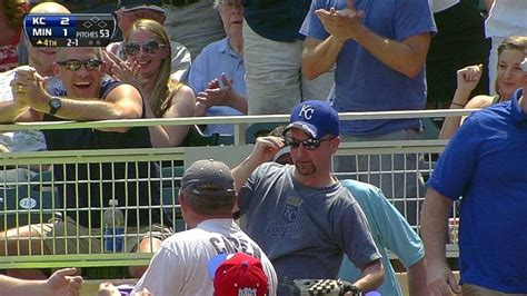 Royals Fan Makes A Spectacular Tumbling Catch Youtube