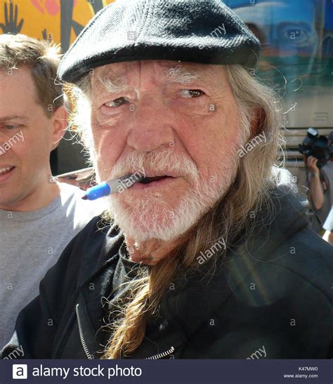 Country music singers, Famous singers, Willie nelson
