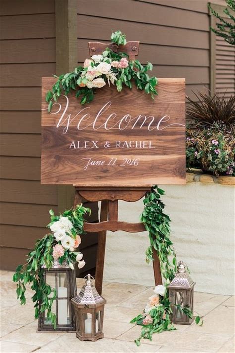 25 Awesome Wedding Welcome Signs To Rock25 Awesome Wedding Welcome
