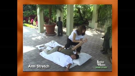 Fijian Deep Tissue Barefoot Massage Spinal And Arm Stretch Class Youtube