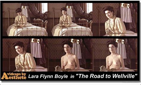 Lara Flynn Boyle Nude Pictures Gallery Nude And Sex Scenes