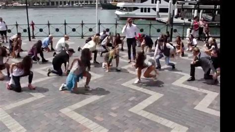 Crazy Uptown Funk Flashmob In Sydney YouTube