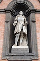 Il Regno: Photo of the Week: Statue of Alfonso V of Aragon