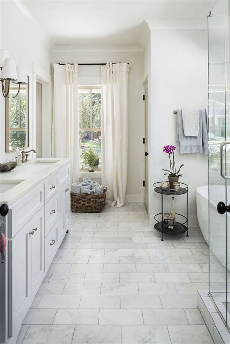 White Marble Bathrooms Bathrooms Remodel Marble Bathroom Floor