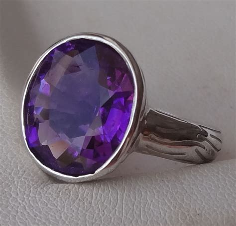 Faceted Cuts Amethyst Sterling Silver Ring