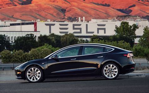 Tesla Sends First Model 3s To Customers