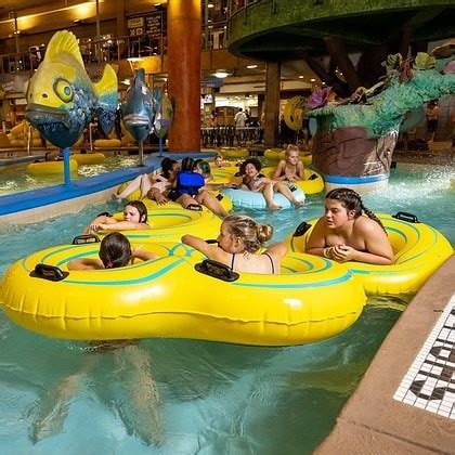 Splash Lagoon Indoor Waterpark Resort Erie Pa Review Divein