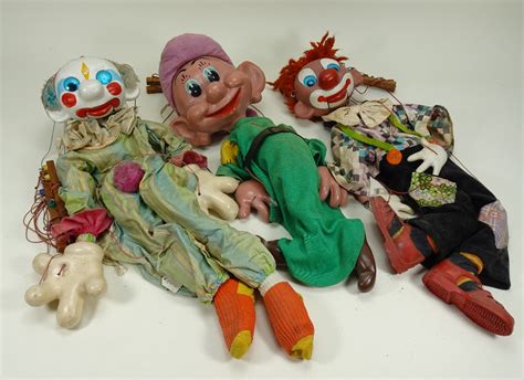 Four Pelham Puppet No2 Range Puppets Dopey And Two Clowns All A