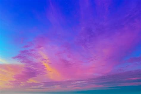 Premium Photo Colorful Cloudy Sky At Sunset