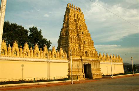 Sri Chamundeshwari Temple Mysore Images Karnataka Tourism