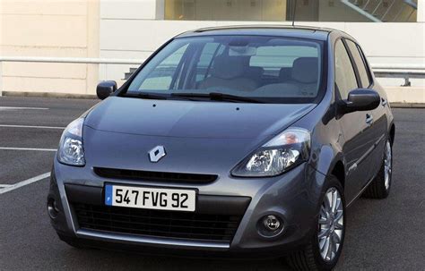 Renault Clio Hatchback Reviews Technical Data Prices