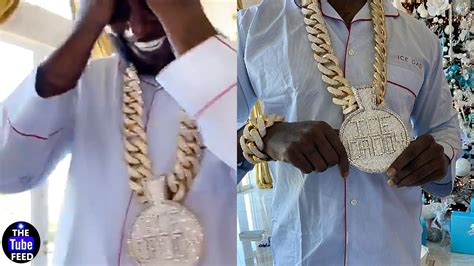 Gucci Mane Gets New Iced Out Cuban Link Chain For Christmas Youtube
