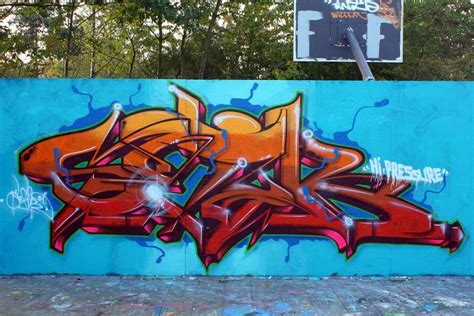 Setik01 Is Insane In The Membrane Street Art Graffiti Graffiti