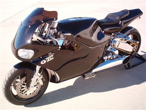The mtt y2k turbine motorcycle, also known as the y2k turbine superbike, is a motorcycle powered by a turboshaft engine, made by marine turbine technologies since 2000. Y2K - Bike with a Helicopter Engine. WTF does Jay Leno's ...
