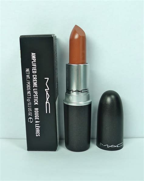 Review Mac Amplified Creme Lipstick In Half N Half