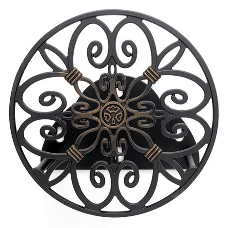 Make your gardening life a little more convenient with the liberty garden lbg671 decorative wall mount butler hose reel. Amazon.com : Liberty Garden 670 Wall Mounted Decorative ...