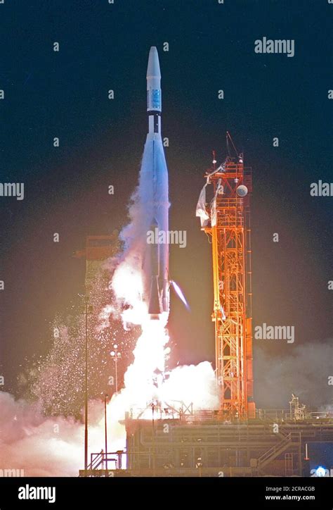 Atlas Agena Launch Hi Res Stock Photography And Images Alamy