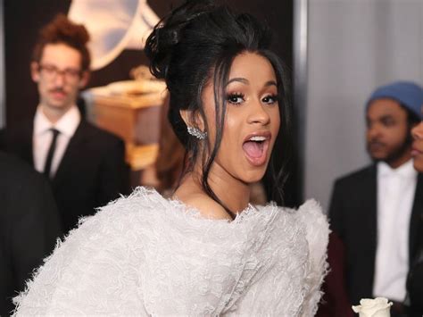 Cardi B Gets Body Shamed People Are Slamming Her For Showing Her Stomach Hair At The Grammy
