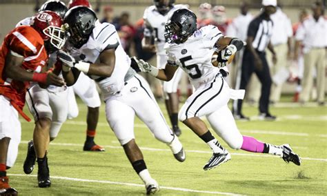 Hs Football Smiths Station Vs Lee Montgomery Photo Gallery