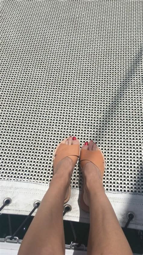 Laura Vandervoorts Feet