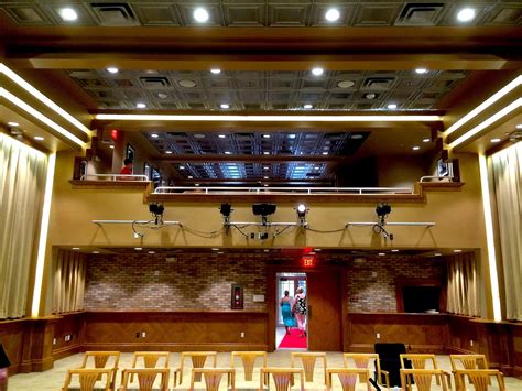 The Dizzy Traveler with Arthur Wooten: Inverness, Florida - Elvis and