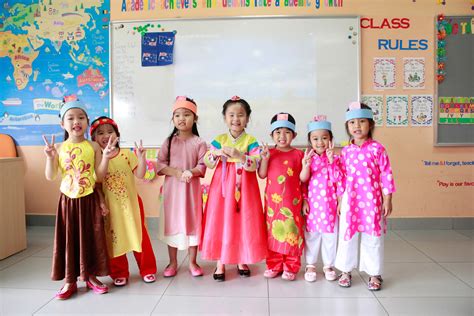 Multicultural Day SY 2016-2017 | Singapore International School @ Danang