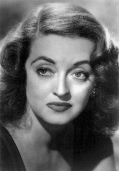 She is known for her memorable live performances. Bette Davis - Palm Springs Celebrity Homes - Celebrity ...