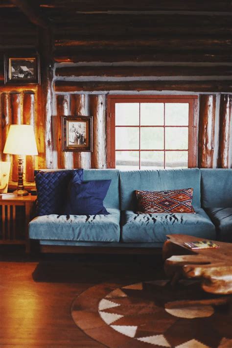 Interiors images are those that depict the interior spaces in which our lives happen: Cabin Interior Pictures | Download Free Images on Unsplash ...