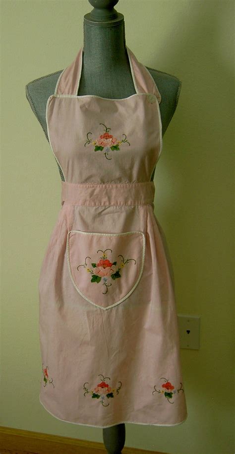 Vintage Full Apron Bib Floral Applique Tie In Back Large Pocket Pink