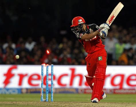 Photos Sunrisers Hyderabad Outclass Rcb To Win Ipl 9 Rediff Cricket