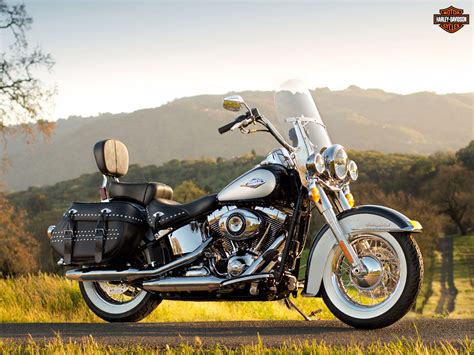 Harley Davidson Pictures 2013 Flstc Heritage Softail Classic Review
