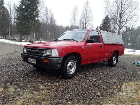 Toyota Hilux Diesel Ln85 Avolava 1989 Vaihtoauto Nettiauto