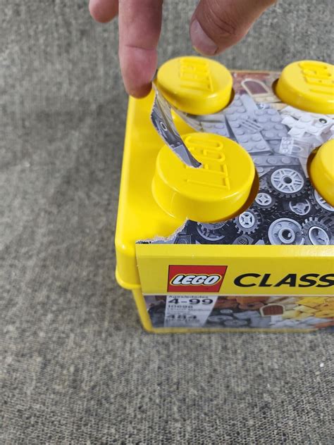 Lego Classic Medium Creative Bricks Kids 484 Piece Building Box Set