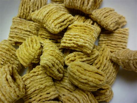 The calcium carbonate contributes to the source of calcium in oatmeal. Classy Eats: New favorite cereal: Quaker Oatmeal Squares.