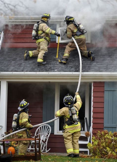Photo Gallery Crews Battle Wind Point Fire Firefighter Photography